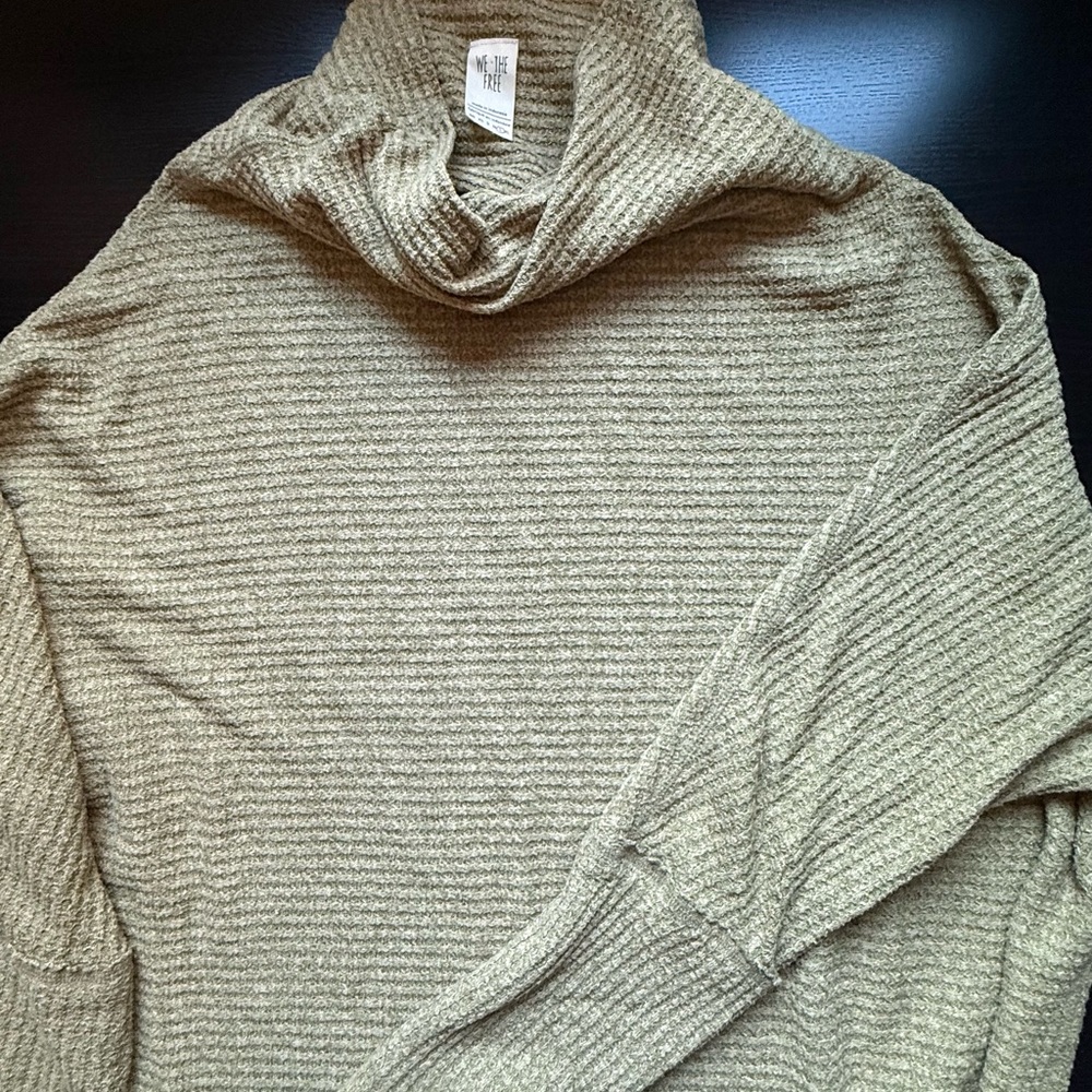Free People We The Free Waffle Knit Cowl Neck Tunic Sweater XS S Olive - Picture 7 of 10
